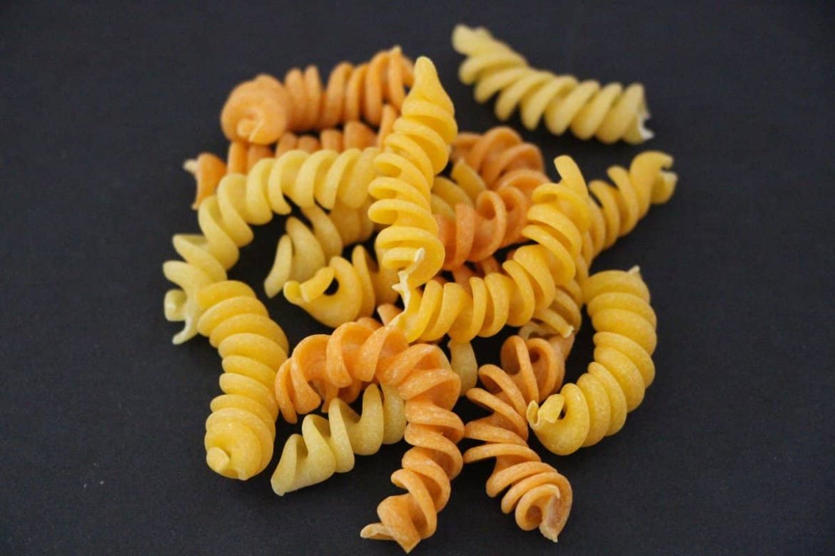 Manufacturers of long Barila fusilli pasta